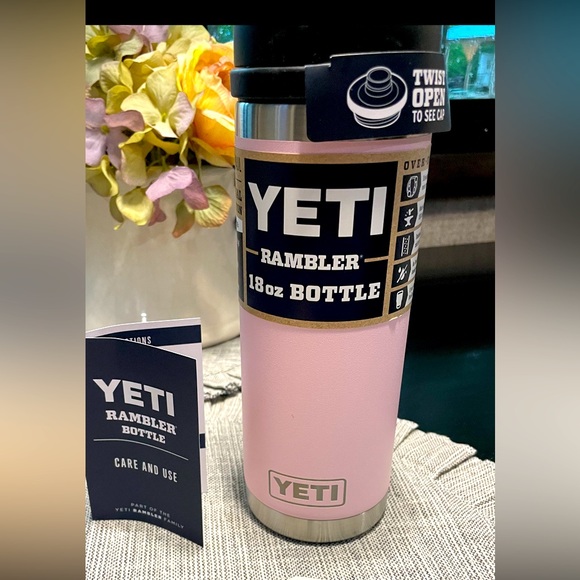Yeti Dining Rare New Yeti Rambler 8 Oz Bottle With Twist Chug Cap